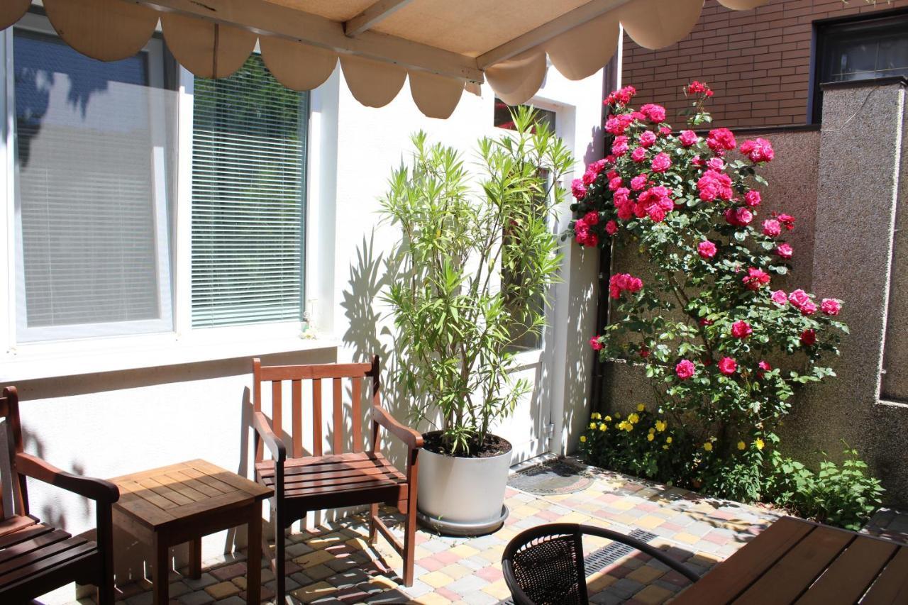 Guest House Butterfly Wing Odessa Luaran gambar