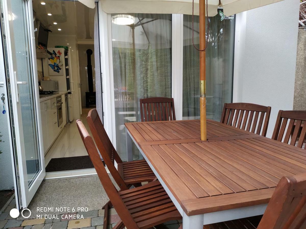 Guest House Butterfly Wing Odessa Luaran gambar