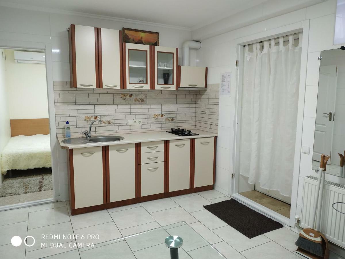 Guest House Butterfly Wing Odessa Luaran gambar