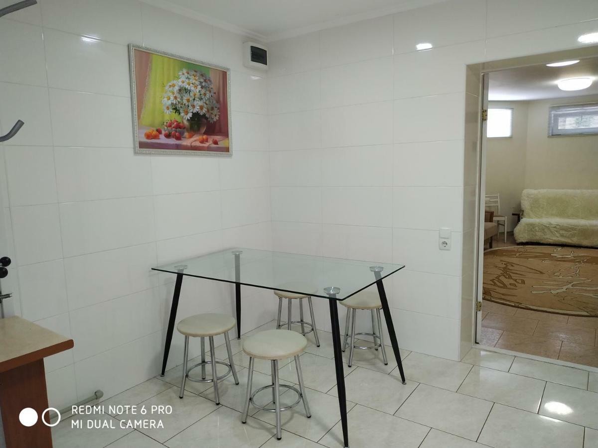 Guest House Butterfly Wing Odessa Luaran gambar